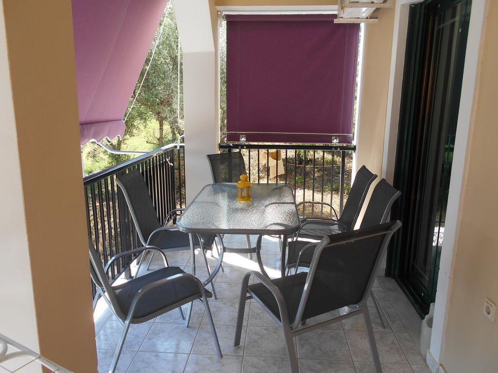 Karmiris Studios And Apartments Keri Екстериор снимка